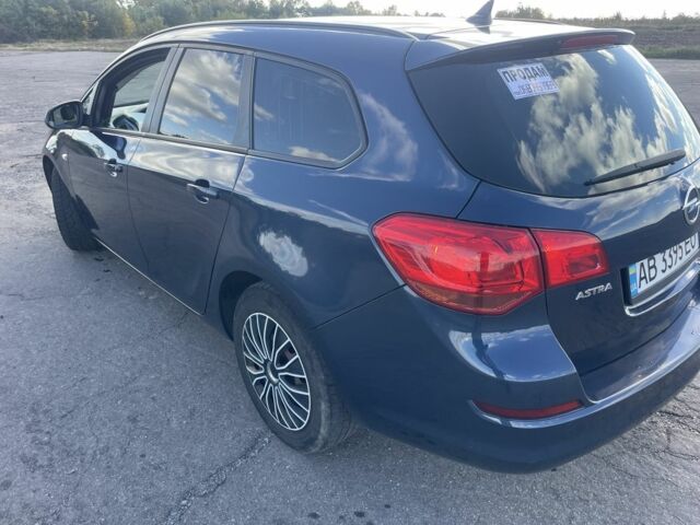 Синий Опель Астра, объемом двигателя 1.7 л и пробегом 220 тыс. км за 7200 $, фото 2 на Automoto.ua