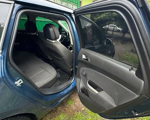 Синий Опель Астра, объемом двигателя 1.7 л и пробегом 231 тыс. км за 7000 $, фото 15 на Automoto.ua