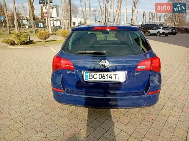 Синий Опель Астра, объемом двигателя 1.7 л и пробегом 296 тыс. км за 6300 $, фото 4 на Automoto.ua