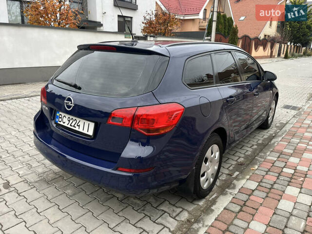 Синий Опель Астра, объемом двигателя 1.69 л и пробегом 257 тыс. км за 6300 $, фото 12 на Automoto.ua