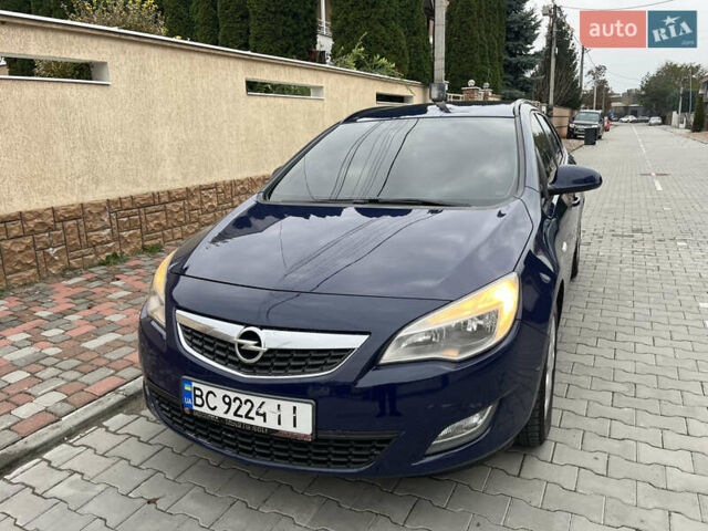 Синий Опель Астра, объемом двигателя 1.69 л и пробегом 257 тыс. км за 6300 $, фото 2 на Automoto.ua