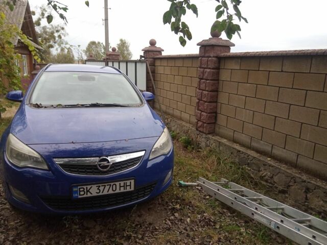 Синий Опель Астра, объемом двигателя 0 л и пробегом 250 тыс. км за 6800 $, фото 5 на Automoto.ua