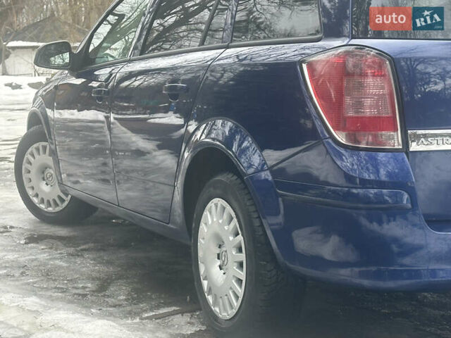 Синий Опель Астра, объемом двигателя 1.7 л и пробегом 261 тыс. км за 5499 $, фото 15 на Automoto.ua