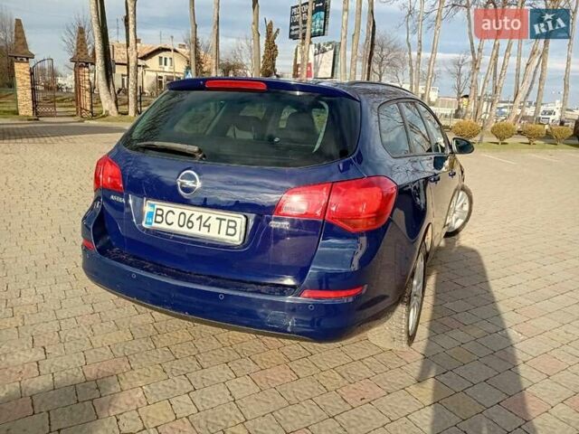 Синий Опель Астра, объемом двигателя 1.7 л и пробегом 296 тыс. км за 6300 $, фото 3 на Automoto.ua