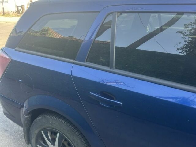 Опель Астра 2011 в Богородчанах на Automoto.ua Синий Опель Астра, объемом двигателя 1.7 л и пробегом 245 тыс. км за 5750 $, фото 2 на Automoto.ua