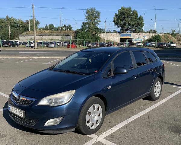 Синий Опель Астра, объемом двигателя 1.7 л и пробегом 346 тыс. км за 6150 $, фото 7 на Automoto.ua