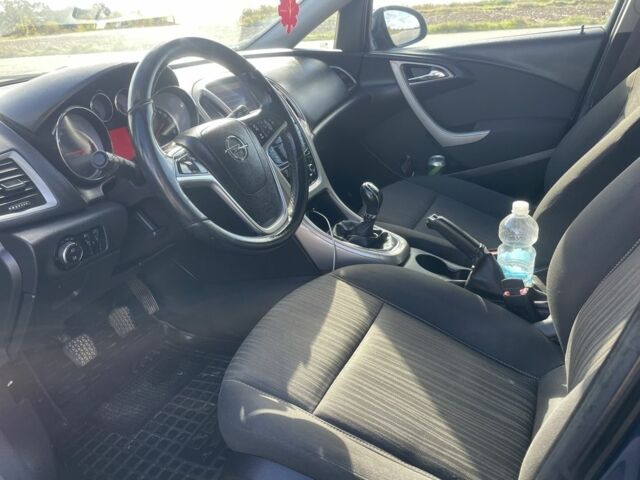 Синий Опель Астра, объемом двигателя 1.7 л и пробегом 220 тыс. км за 7200 $, фото 11 на Automoto.ua