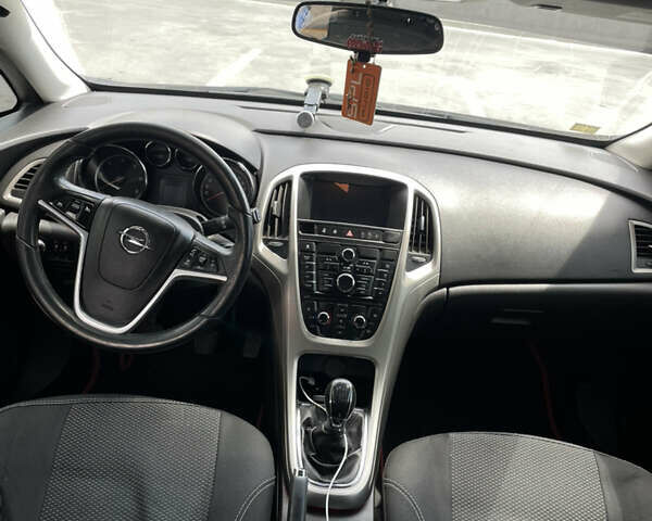 Синий Опель Астра, объемом двигателя 2 л и пробегом 326 тыс. км за 7299 $, фото 8 на Automoto.ua