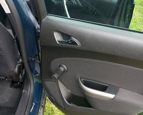 Синій Опель Астра, об'ємом двигуна 1.69 л та пробігом 200 тис. км за 7000 $, фото 9 на Automoto.ua