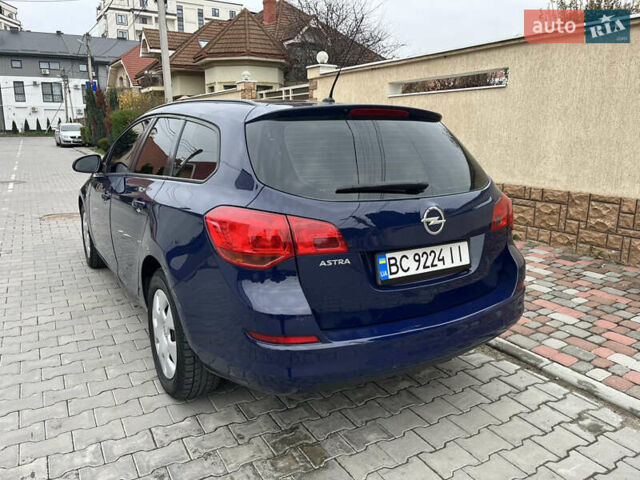 Синий Опель Астра, объемом двигателя 1.69 л и пробегом 257 тыс. км за 6300 $, фото 8 на Automoto.ua