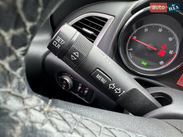 Синий Опель Астра, объемом двигателя 1.69 л и пробегом 280 тыс. км за 5700 $, фото 15 на Automoto.ua