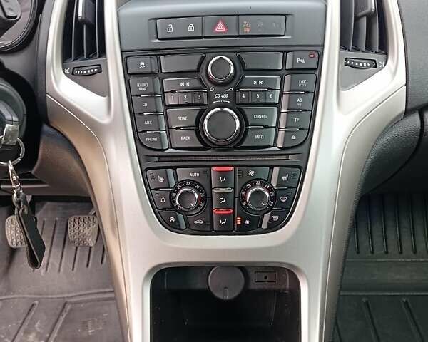 Синий Опель Астра, объемом двигателя 1.7 л и пробегом 296 тыс. км за 6300 $, фото 15 на Automoto.ua