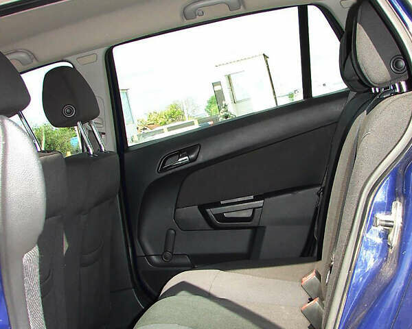 Синий Опель Астра, объемом двигателя 1.6 л и пробегом 187 тыс. км за 6600 $, фото 12 на Automoto.ua