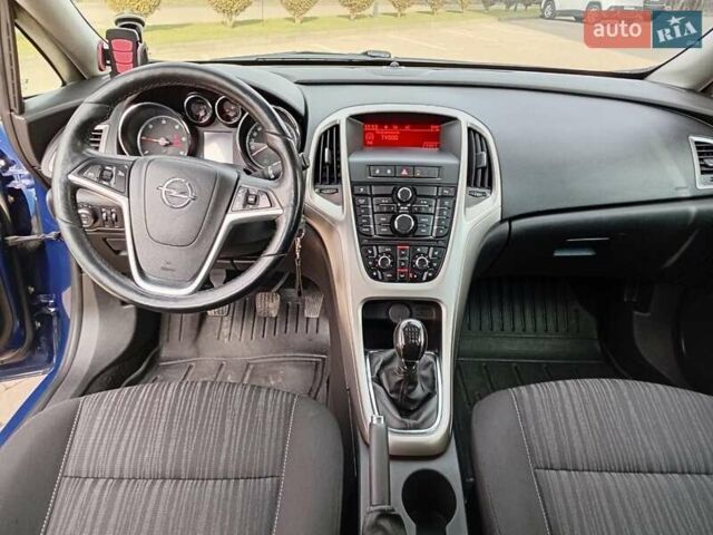 Синий Опель Астра, объемом двигателя 1.7 л и пробегом 296 тыс. км за 6300 $, фото 14 на Automoto.ua