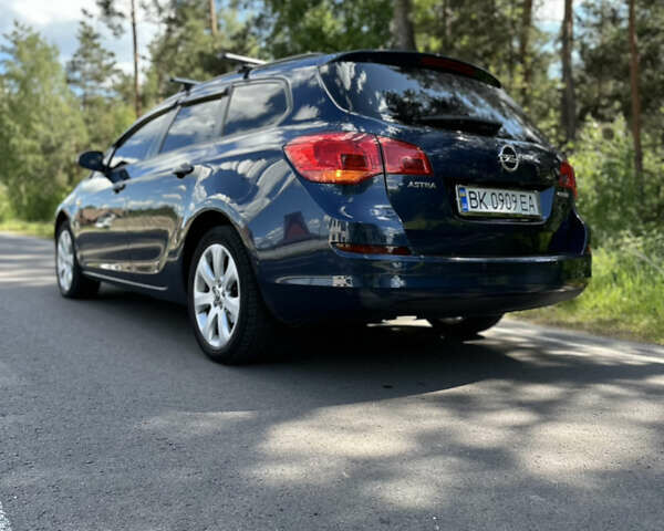 Синий Опель Астра, объемом двигателя 1.3 л и пробегом 315 тыс. км за 6700 $, фото 4 на Automoto.ua