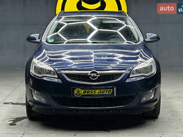 Синий Опель Астра, объемом двигателя 1.69 л и пробегом 231 тыс. км за 7500 $, фото 1 на Automoto.ua