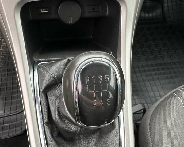 Синий Опель Астра, объемом двигателя 1.7 л и пробегом 211 тыс. км за 6400 $, фото 24 на Automoto.ua