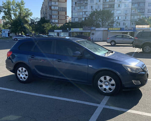 Синий Опель Астра, объемом двигателя 1.7 л и пробегом 346 тыс. км за 6150 $, фото 2 на Automoto.ua