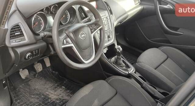 Синий Опель Астра, объемом двигателя 1.3 л и пробегом 270 тыс. км за 6200 $, фото 7 на Automoto.ua