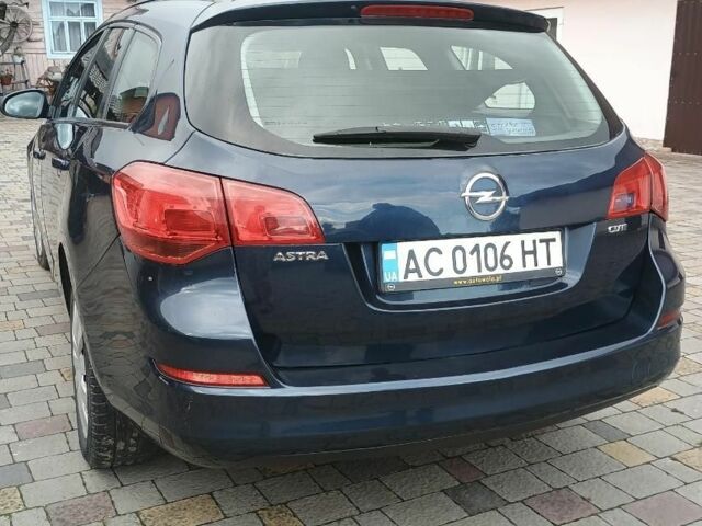 Синий Опель Астра, объемом двигателя 1.7 л и пробегом 230 тыс. км за 6700 $, фото 1 на Automoto.ua