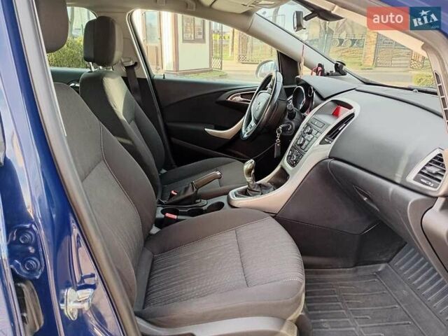 Синий Опель Астра, объемом двигателя 1.7 л и пробегом 296 тыс. км за 6300 $, фото 12 на Automoto.ua