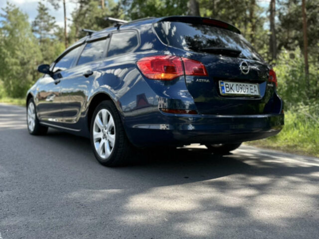 Синій Опель Астра, об'ємом двигуна 1.3 л та пробігом 315 тис. км за 6700 $, фото 4 на Automoto.ua
