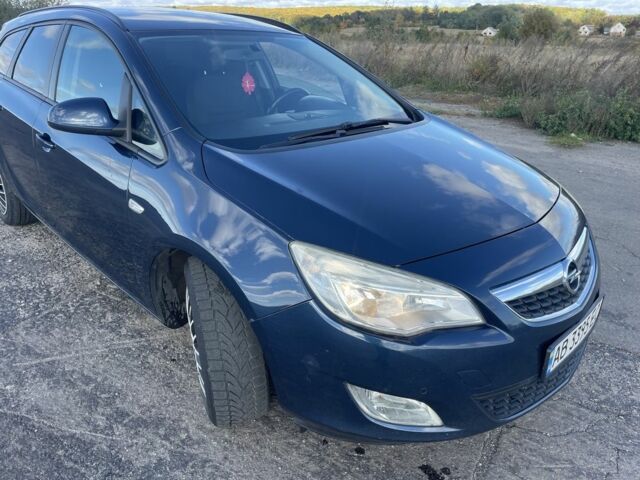 Синий Опель Астра, объемом двигателя 1.7 л и пробегом 220 тыс. км за 7200 $, фото 6 на Automoto.ua