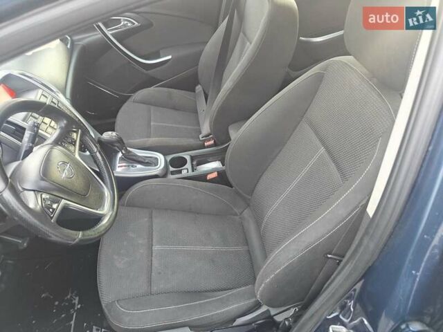 Синий Опель Астра, объемом двигателя 2 л и пробегом 280 тыс. км за 7300 $, фото 5 на Automoto.ua