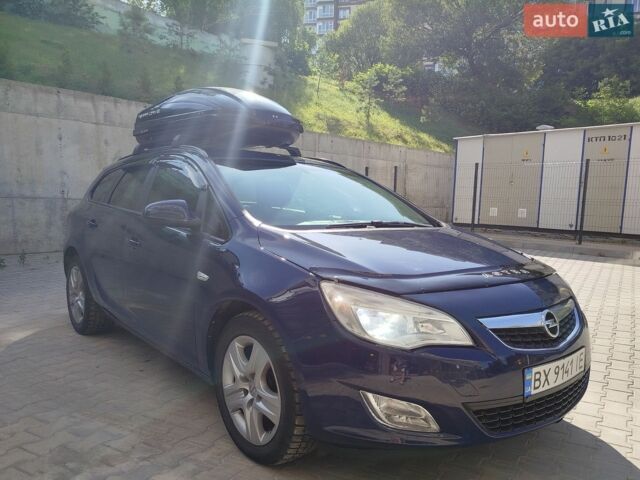 Синий Опель Астра, объемом двигателя 1.7 л и пробегом 321 тыс. км за 5600 $, фото 27 на Automoto.ua