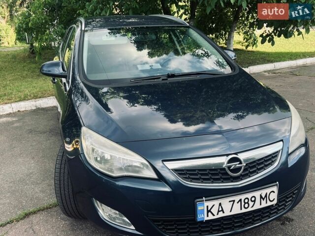 Синий Опель Астра, объемом двигателя 1.7 л и пробегом 245 тыс. км за 6500 $, фото 2 на Automoto.ua