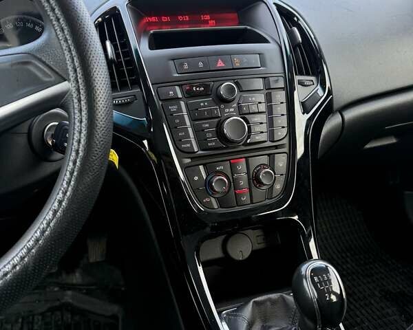 Синий Опель Астра, объемом двигателя 1.25 л и пробегом 214 тыс. км за 6700 $, фото 22 на Automoto.ua