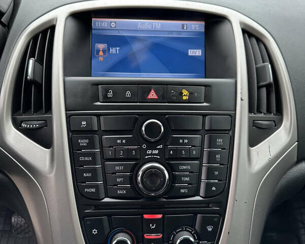 Синий Опель Астра, объемом двигателя 1.7 л и пробегом 211 тыс. км за 6400 $, фото 25 на Automoto.ua