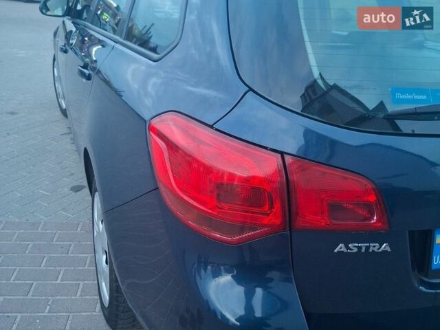 Синій Опель Астра, об'ємом двигуна 1.69 л та пробігом 234 тис. км за 7200 $, фото 6 на Automoto.ua
