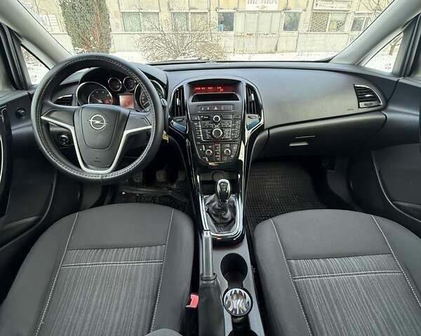 Синий Опель Астра, объемом двигателя 1.25 л и пробегом 214 тыс. км за 6700 $, фото 20 на Automoto.ua