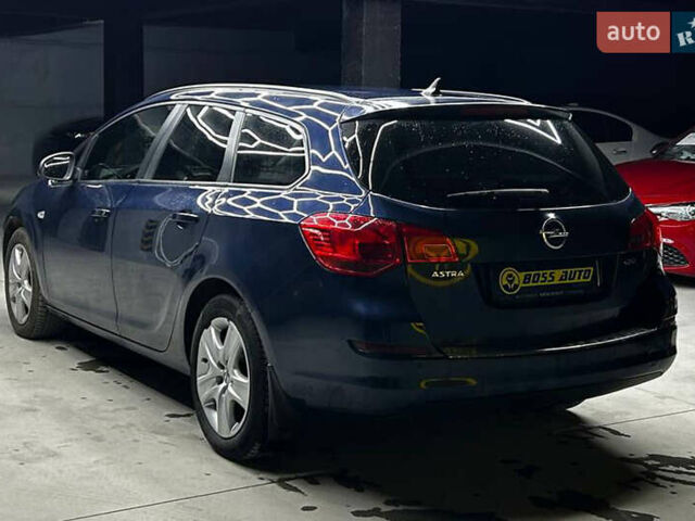 Синий Опель Астра, объемом двигателя 1.69 л и пробегом 231 тыс. км за 7500 $, фото 3 на Automoto.ua