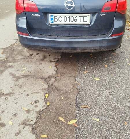 Опель Астра 2011 в Львове на Automoto.ua Синий Опель Астра, объемом двигателя 1.7 л и пробегом 310 тыс. км за 7200 $, фото 7 на Automoto.ua