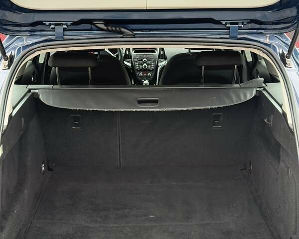 Синий Опель Астра, объемом двигателя 1.25 л и пробегом 214 тыс. км за 6500 $, фото 11 на Automoto.ua