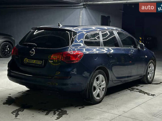 Синий Опель Астра, объемом двигателя 1.69 л и пробегом 231 тыс. км за 7500 $, фото 5 на Automoto.ua