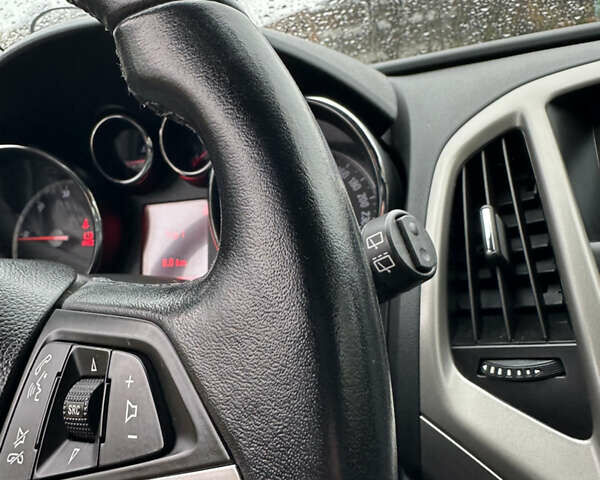 Синий Опель Астра, объемом двигателя 1.7 л и пробегом 211 тыс. км за 6400 $, фото 23 на Automoto.ua