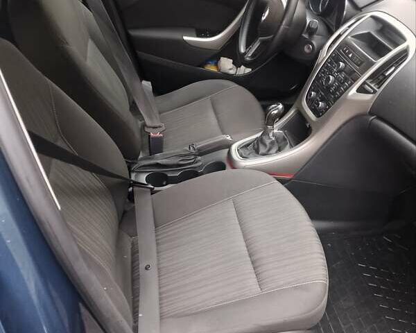 Синий Опель Астра, объемом двигателя 1.4 л и пробегом 300 тыс. км за 5900 $, фото 8 на Automoto.ua