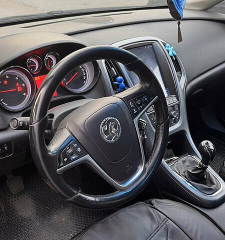 Синий Опель Астра, объемом двигателя 1.69 л и пробегом 250 тыс. км за 7500 $, фото 26 на Automoto.ua