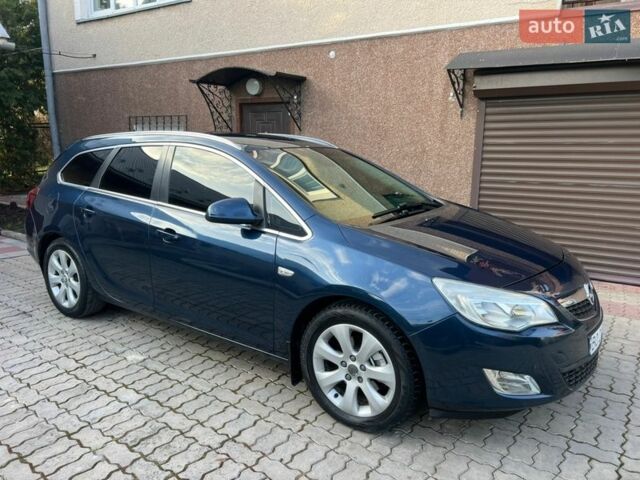 Синий Опель Астра, объемом двигателя 1.7 л и пробегом 219 тыс. км за 6299 $, фото 4 на Automoto.ua