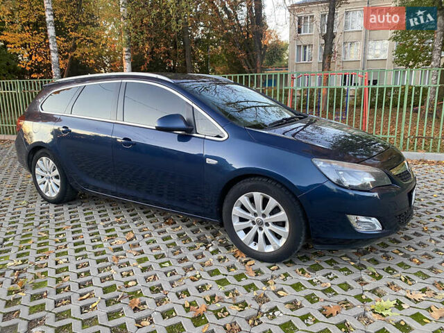 Синий Опель Астра, объемом двигателя 1.69 л и пробегом 256 тыс. км за 6700 $, фото 1 на Automoto.ua