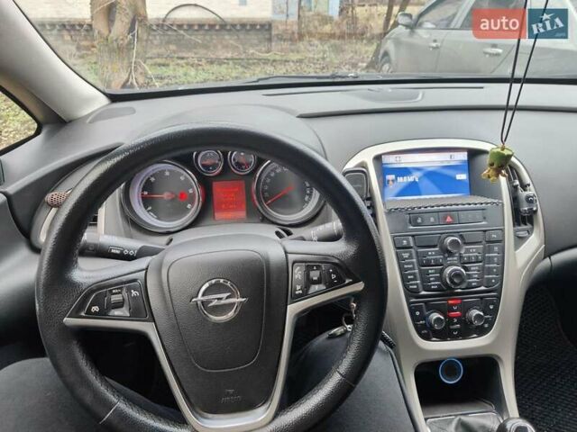 Синий Опель Астра, объемом двигателя 1.69 л и пробегом 287 тыс. км за 7500 $, фото 10 на Automoto.ua