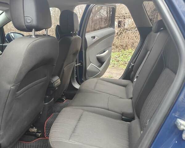 Синий Опель Астра, объемом двигателя 1.69 л и пробегом 287 тыс. км за 7500 $, фото 7 на Automoto.ua