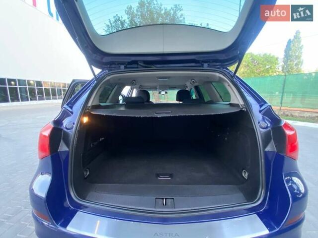 Синий Опель Астра, объемом двигателя 1.3 л и пробегом 260 тыс. км за 6400 $, фото 15 на Automoto.ua
