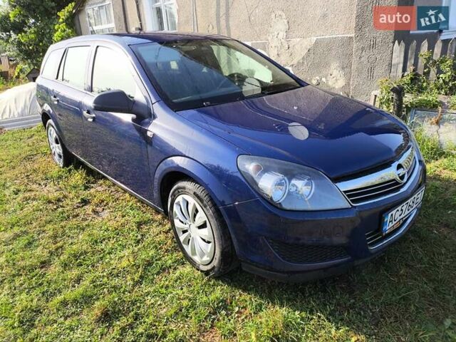 Синий Опель Астра, объемом двигателя 1.7 л и пробегом 270 тыс. км за 6400 $, фото 8 на Automoto.ua