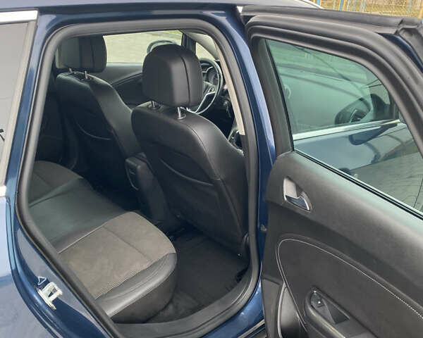 Синий Опель Астра, объемом двигателя 2 л и пробегом 258 тыс. км за 7500 $, фото 13 на Automoto.ua