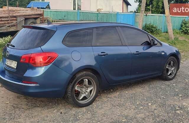 Опель Астра 2012 в Виннице на Automoto.ua Синий Опель Астра, объемом двигателя 1.3 л и пробегом 255 тыс. км за 6000 $, фото 3 на Automoto.ua