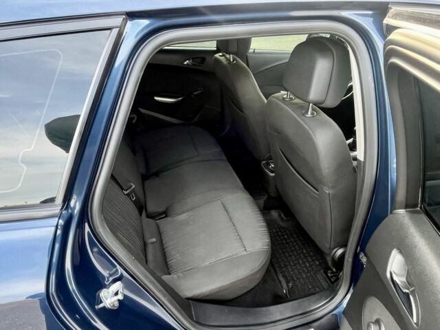 Синий Опель Астра, объемом двигателя 1.2 л и пробегом 233 тыс. км за 5900 $, фото 11 на Automoto.ua